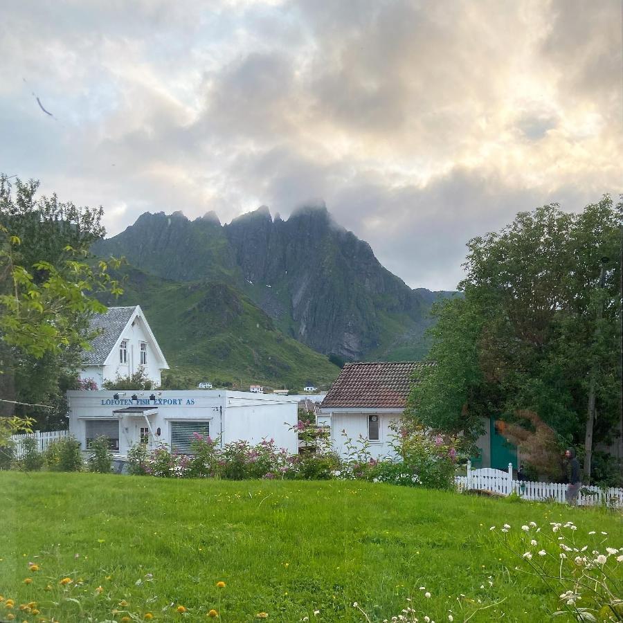 Lofoten Overnatting - Ballstad Exterior photo