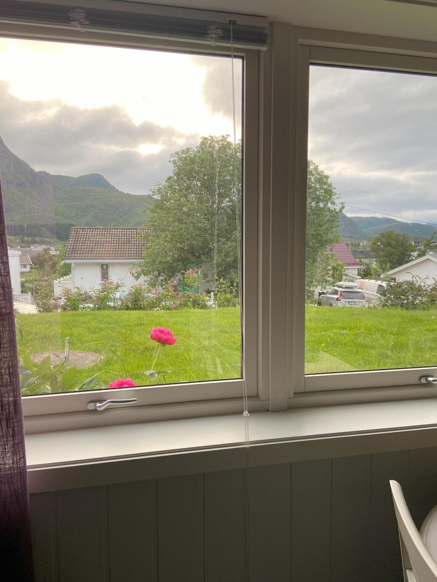 Lofoten Overnatting - Ballstad Exterior photo